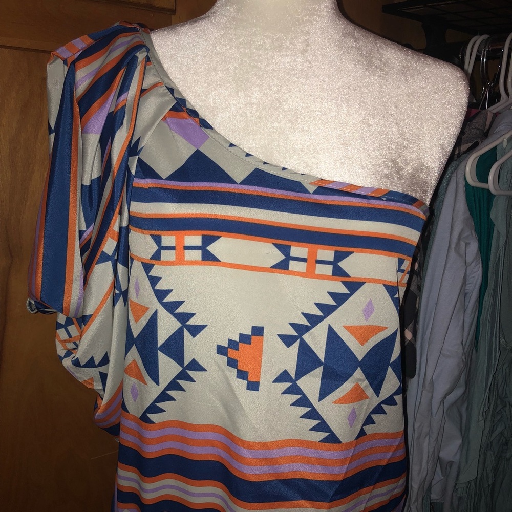 NWOT Aztec Print Top